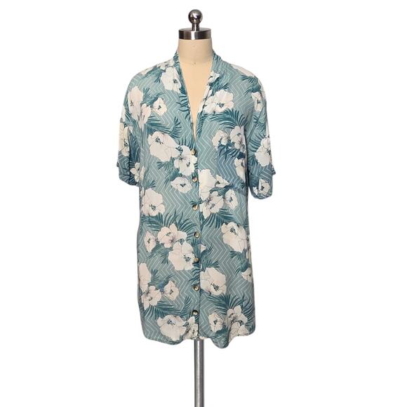 Amuse Society Tops - AMUSE SOCIETY Green Floral Tropical Print Button Up Shirt S